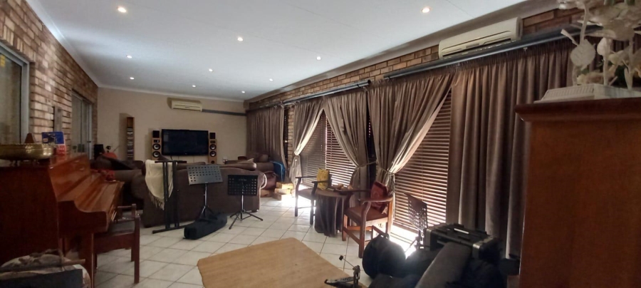 4 Bedroom Property for Sale in Cashan North West